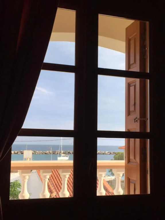 Anemos Apartments by Villa Kokkoni — 4-Star Luxury Hotel in Marathokampos, Greece