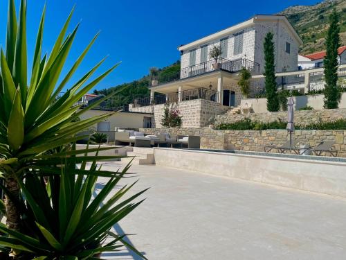 Villa Portico — 4-Star Luxury Hotel in Budva, Montenegro