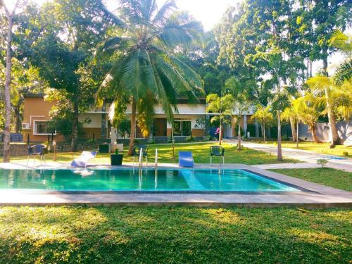 Temple Pond Villa Colombo — 5-Star Luxury Hotel in Colombo, Sri Lanka