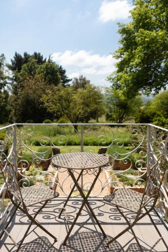 Nest Stay By The Butler Collection — 4-Star Luxury Hotel in Pulborough, United Kingdom
