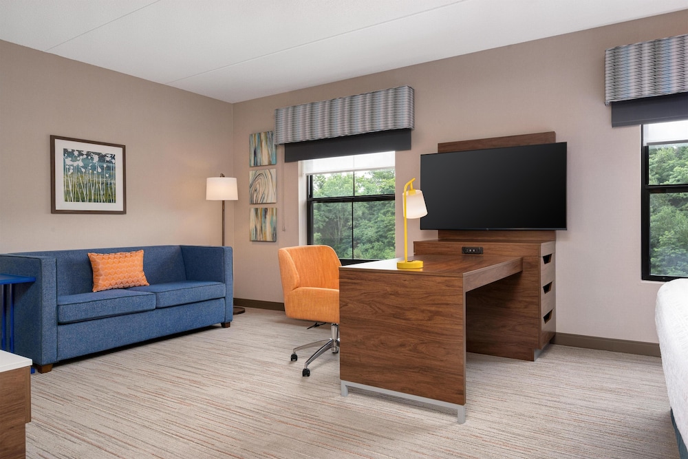 Hampton Inn & Suites Wilkes Barre Scranton - photo 10