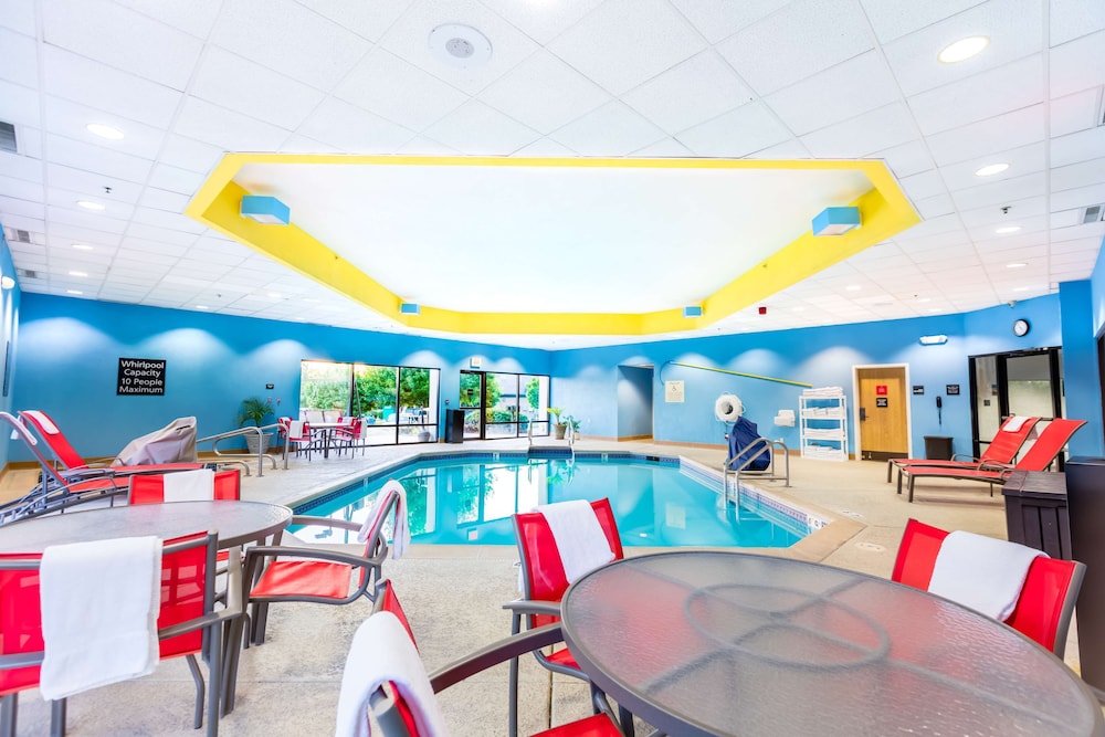 Hampton Inn St. Charles St. Peters - photo 30