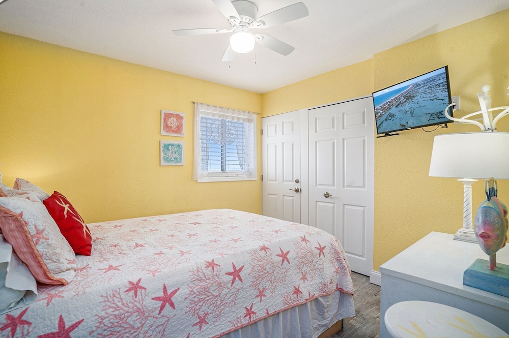 1001 Waters Edge Resort 3 Bedroom Condo by RedAwning - photo 7