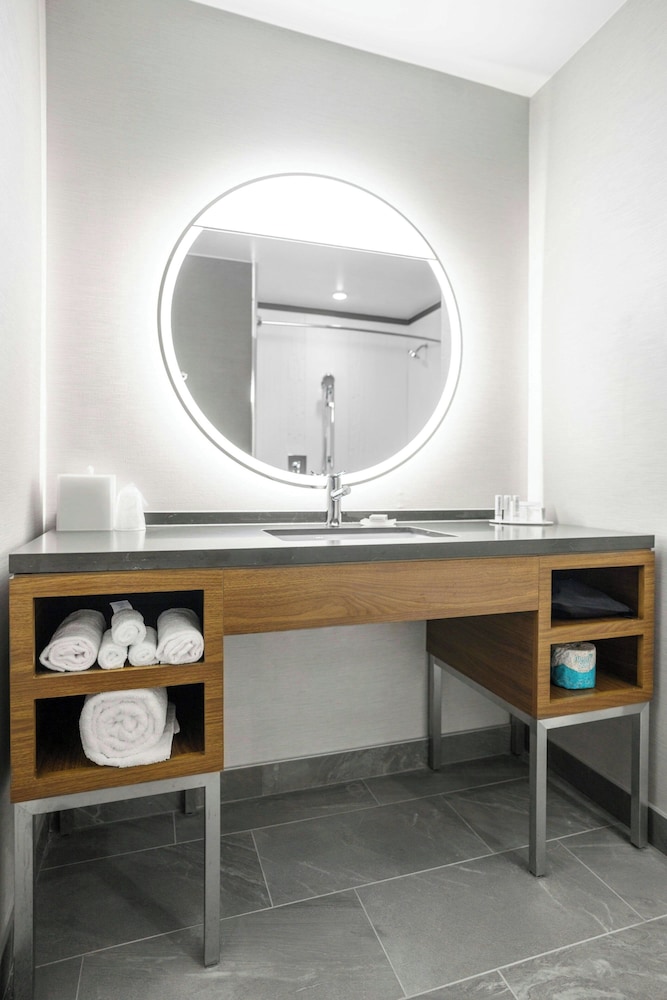 Courtyard by Marriott Indianapolis Fishers - photo 29