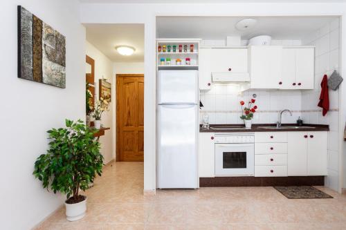 Vivienda Vacacional La Laguna Deluxe 6 — 4-Star Luxury Hotel in La Laguna, Spain
