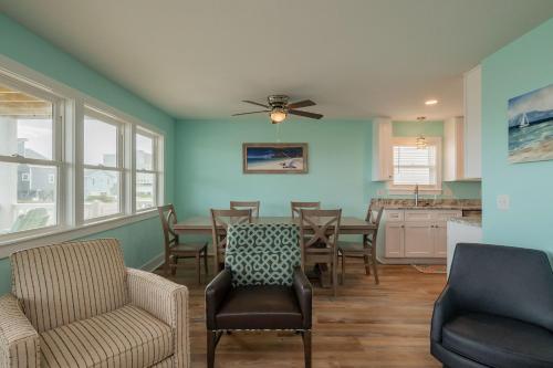 Southern Seabreeze by Oak Island Accommodations - photo 32