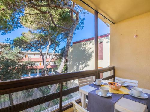 Apartment Sole e mare by Interhome — 4-Star Luxury Hotel in San Vincenzo, Italy