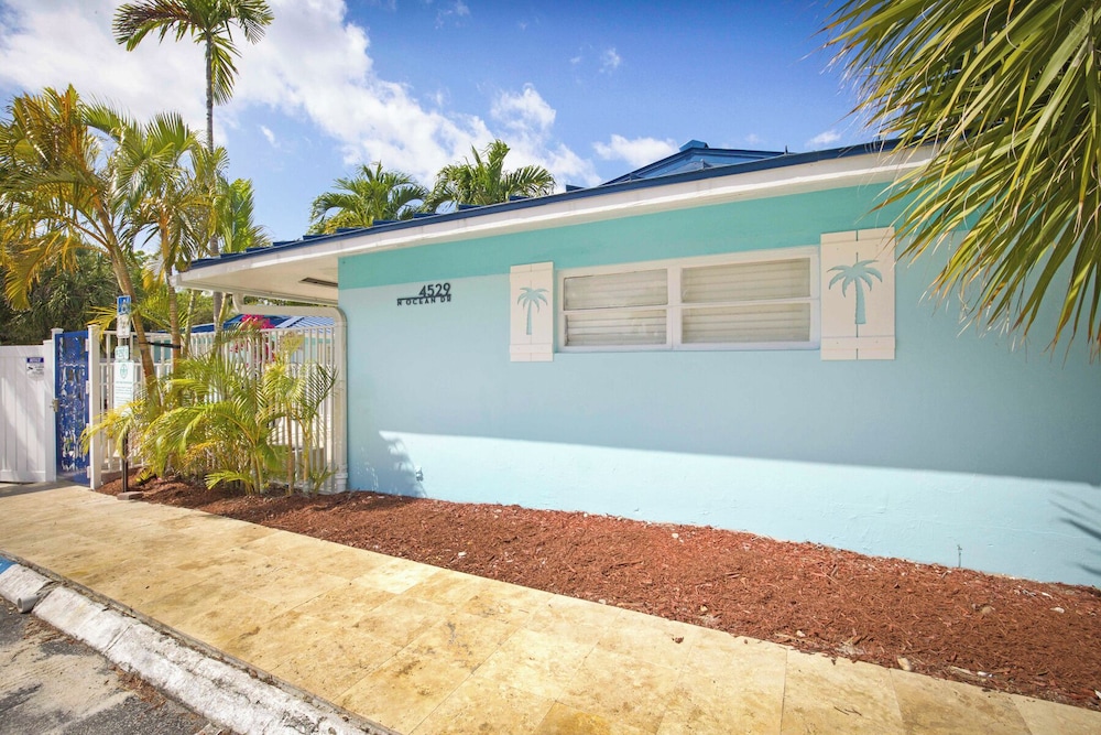 La Mer Suites - photo 54