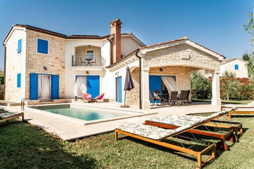 Villa Torre II — 4-Star Luxury Hotel in Tar, Croatia