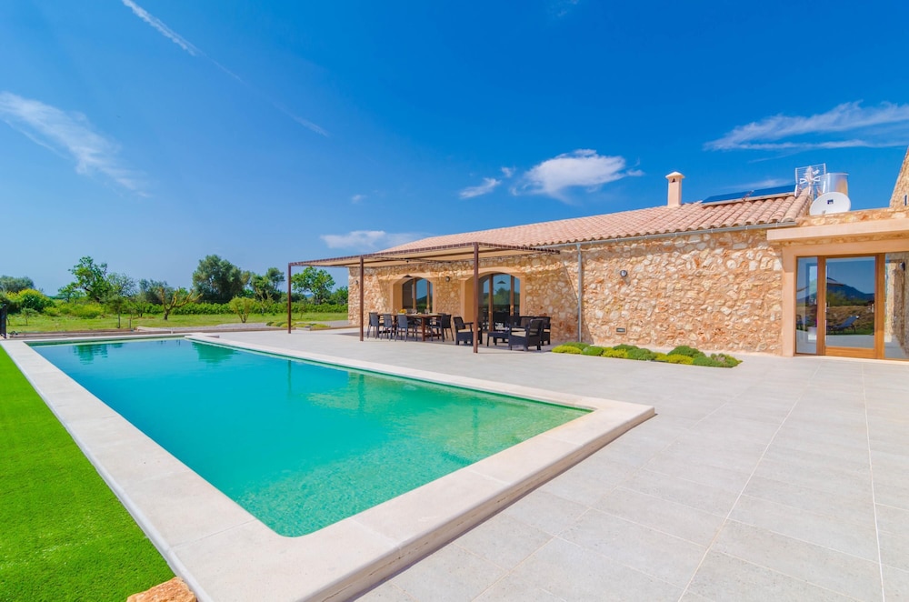 Can Gusti — 4-Star Luxury Hotel in Manacor, Spain
