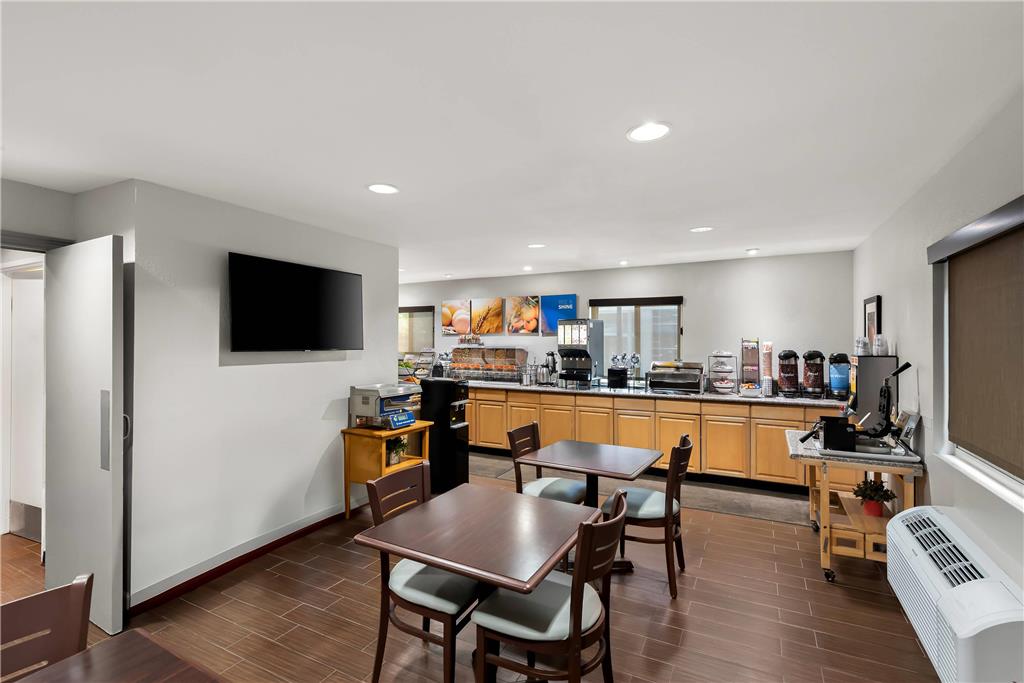 Comfort Inn Gaslamp Convention Center - photo 31