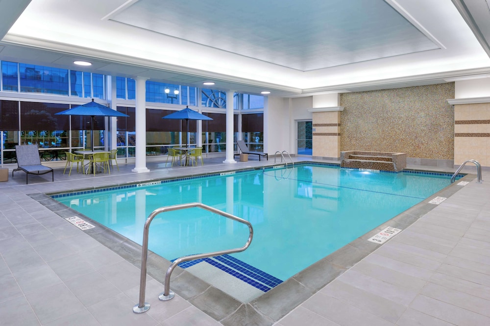 Hampton Inn & Suites Buffalo Downtown - photo 30