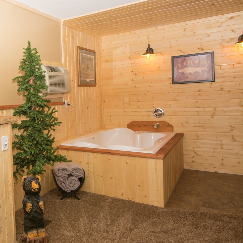 Upper Canyon Inn & Cabins - photo 132