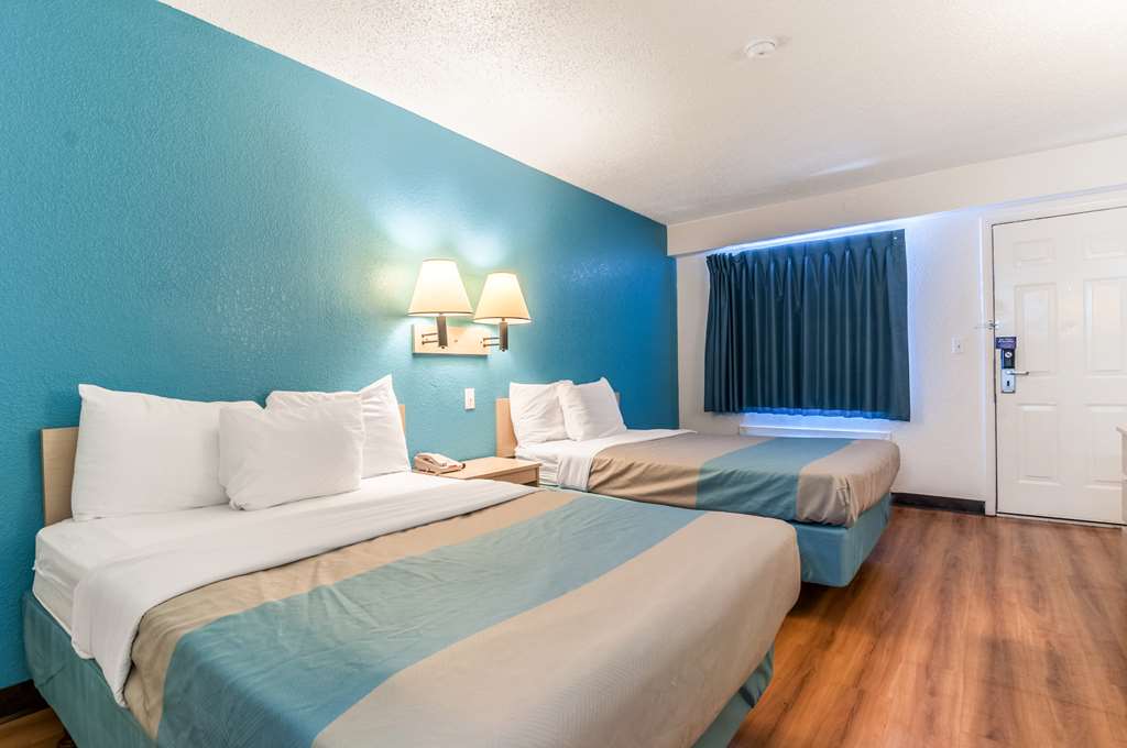 Motel6 Farmington Hills MI Northwest Farmington Hills - photo 17
