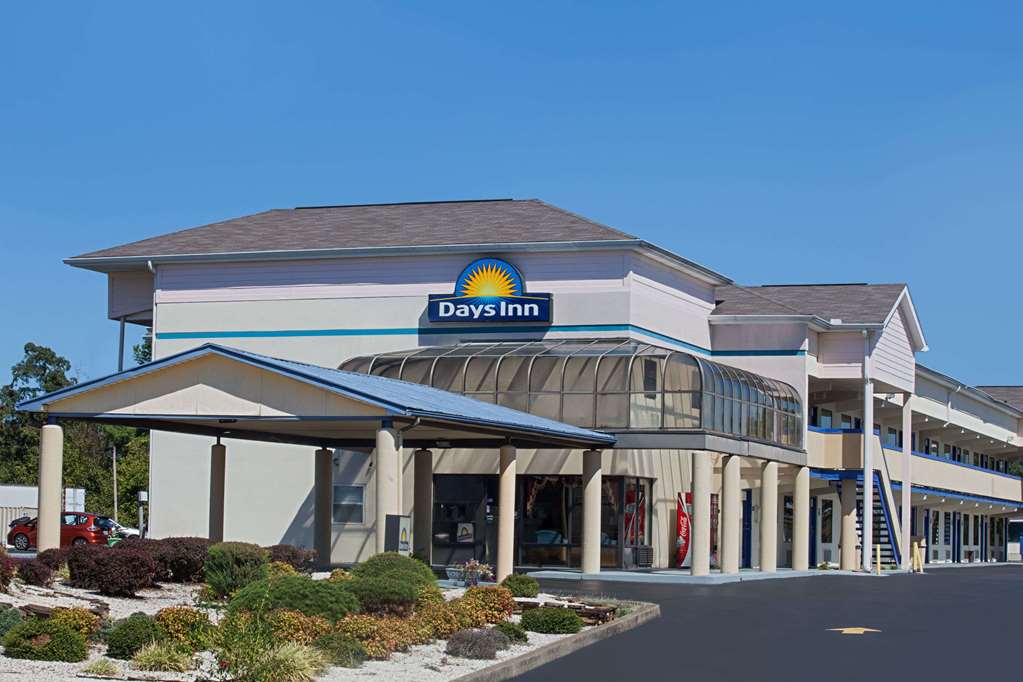 Days Inn by Wyndham Greeneville - featured photo