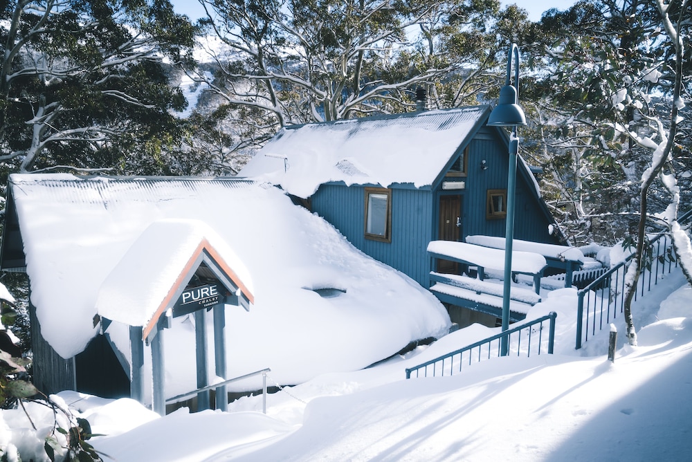 Pure Chalet — 4-Star Luxury Hotel in Kosciuszko National Park, Australia