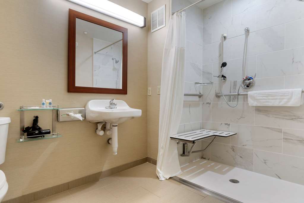 Comfort Suites Marysville Yuba City - photo 10