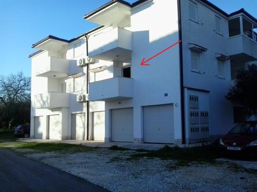 Apartment Kiko — 4-Star Luxury Hotel in Rogoznica, Croatia
