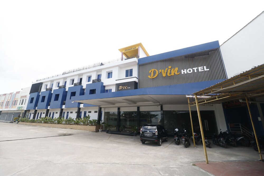 Os Hotel Tanjung Uncang — Batam