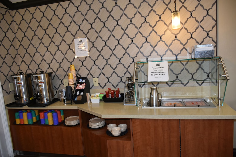 Dynasty Suites Redlands - photo 32