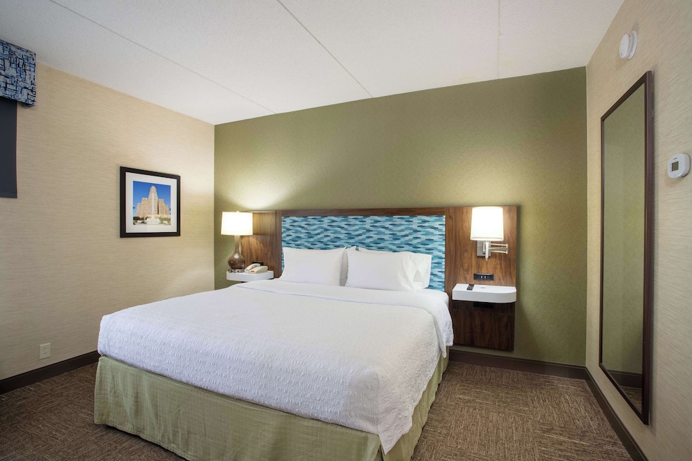 Hampton Inn Buffalo South I 90 - photo 5