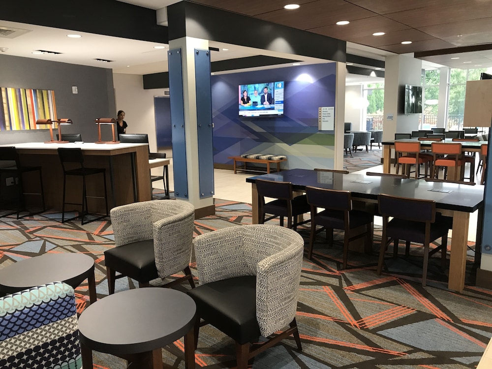 Holiday Inn Express & Suites Greenville SE Simpsonville by IHG - photo 4
