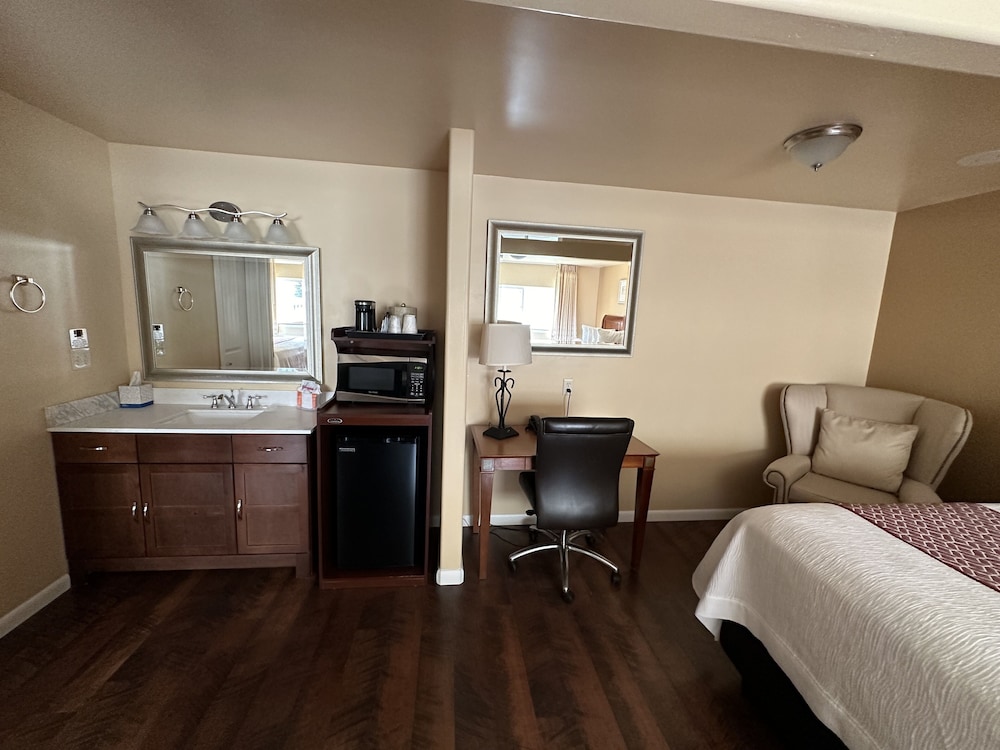 Abram Inn & Suites - photo 23