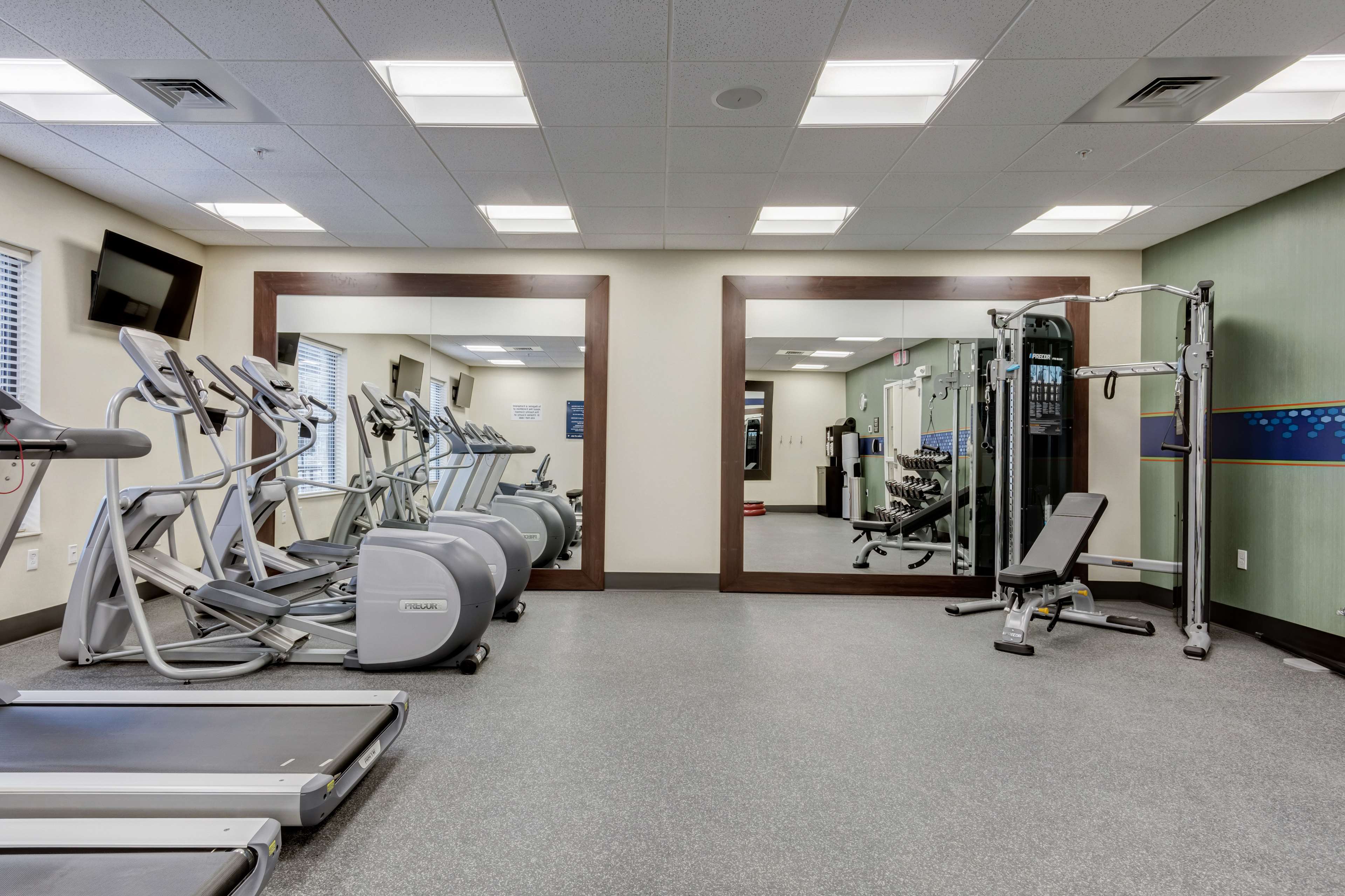 Hampton Inn St. Louis Wentzville - photo 23