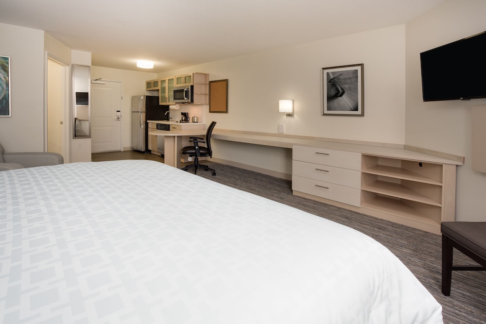 Candlewood Suites Miami Intl Airport 36th St by IHG - photo 18