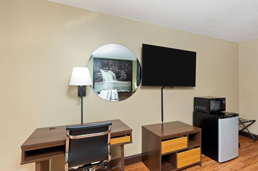 Super 8 by Wyndham Kingsport - photo 18