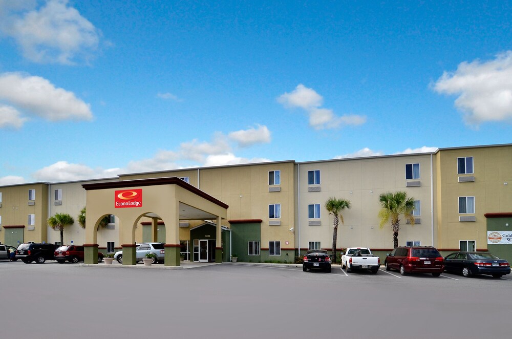 Econo Lodge Valdosta - photo 48