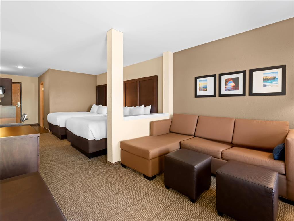 Comfort Inn & Suites Munising Lakefront - photo 40