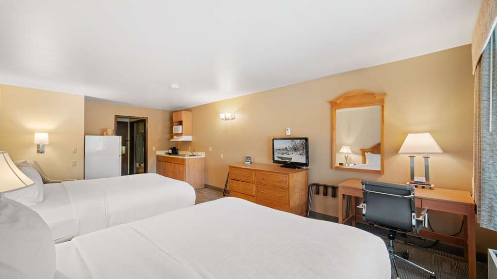 Clarion Hotel & Suites Fairbanks near Ft. Wainwright - photo 13