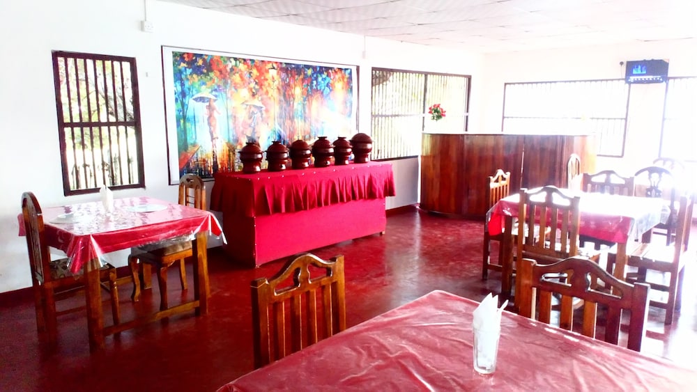 Nilaveli Hotel Onethra in Trincomalee, Sri Lanka