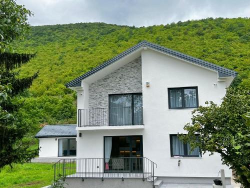 Villa Coral — 4-Star Luxury Hotel in Ilidza, Bosnia and Herzegovina