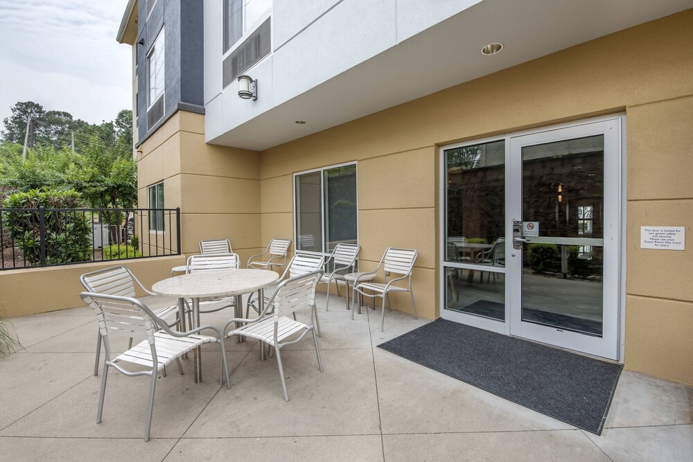 Fairfield Inn & Suites by Marriott Texarkana - photo 65