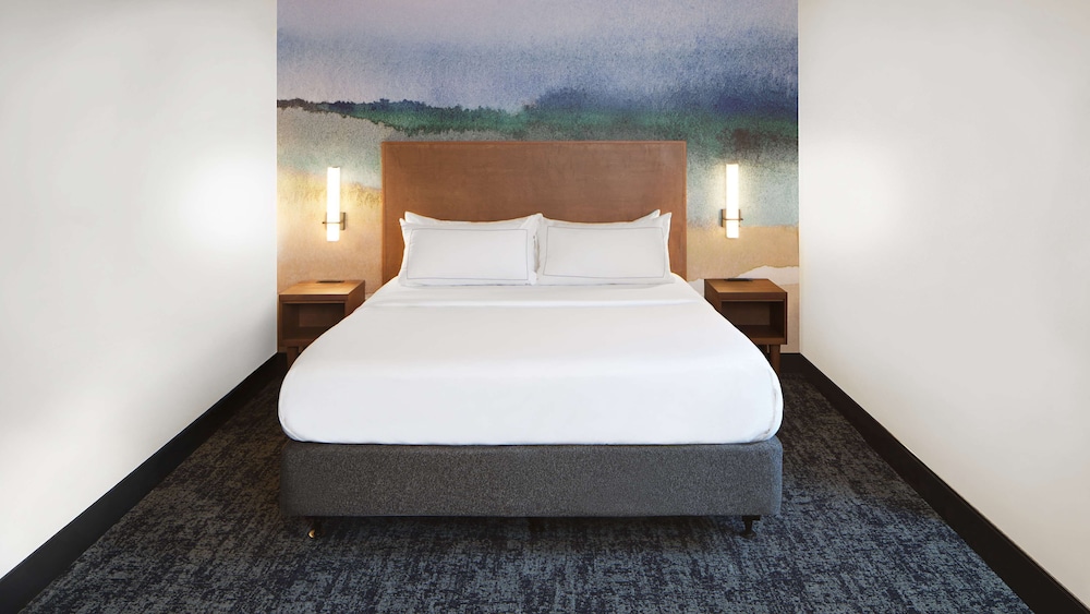 River's Edge Hotel Portland Tapestry Collection by Hilton - photo 5