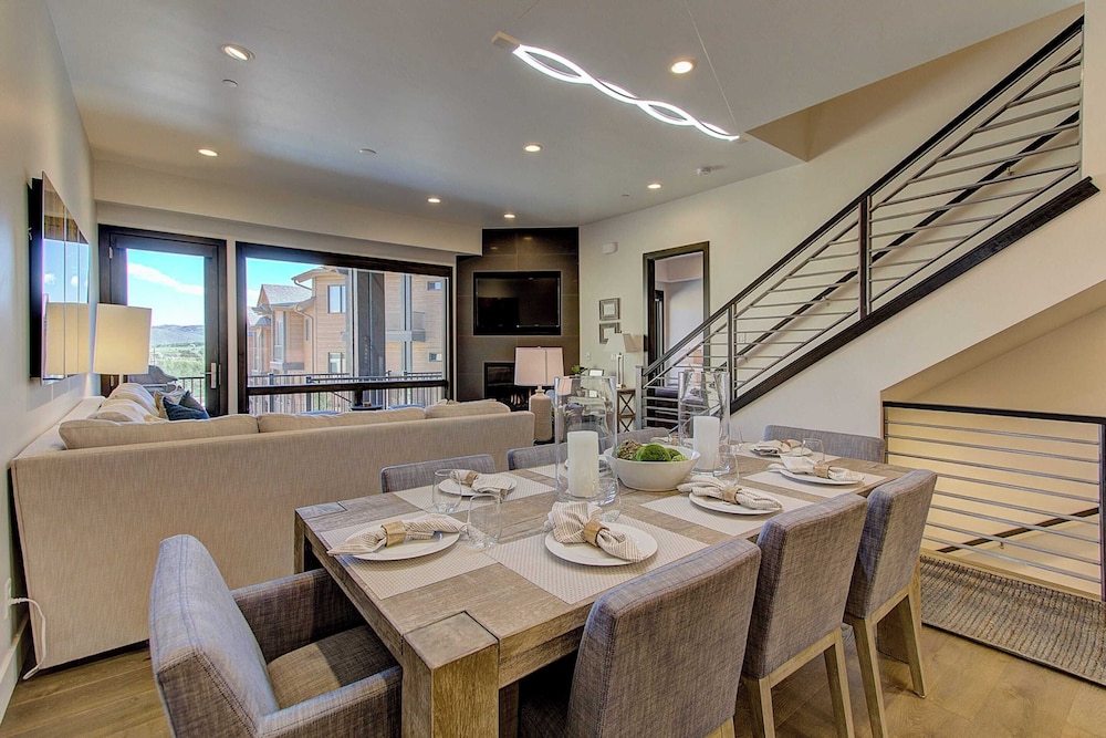 Juniper Landing 3 Bedroom by Avantstay Condo in Park City Mountain Resort w Pool Hot Tub & Gym - photo 11