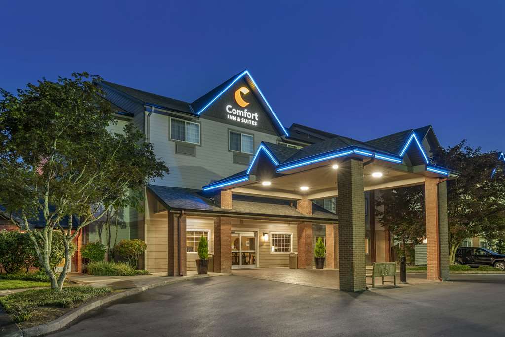 Comfort Inn & Suites Tualatin Lake Oswego South - photo 3