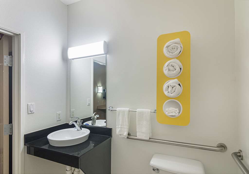 Motel 6 Terrell TX - photo 26