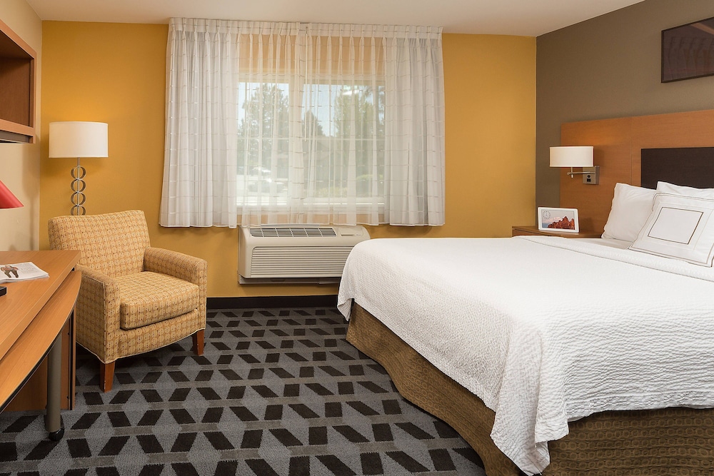 TownePlace Suites by Marriott Bend - photo 10