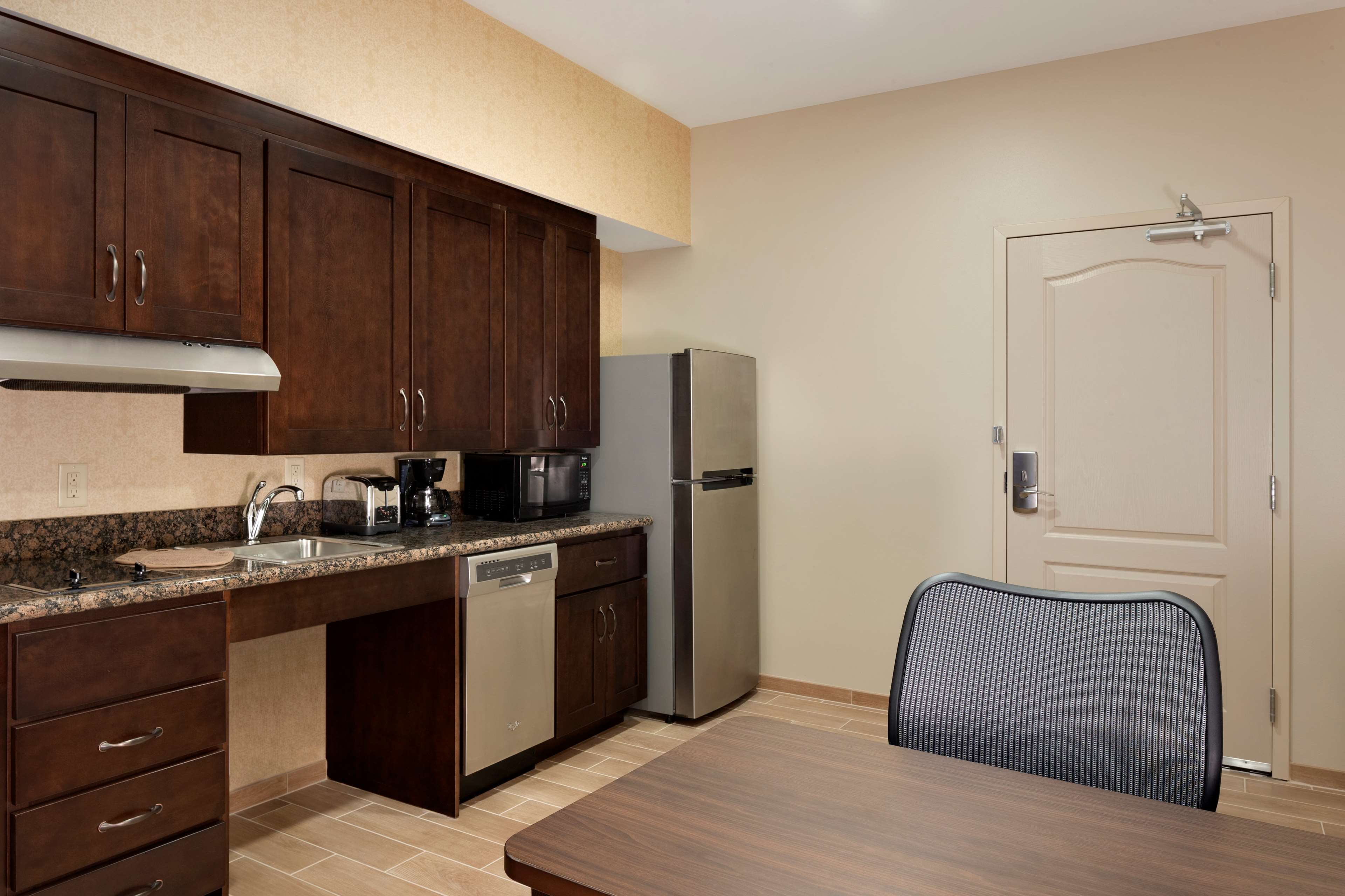 Homewood Suites by Hilton Kalamazoo Portage - photo 37