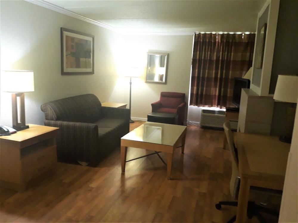 Madison Inn and Suites - photo 34