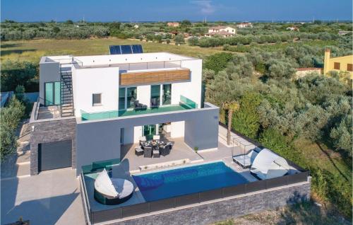 Five Bedroom Holiday Home In Fazana — 5-Star Luxury Hotel in Fazana, Croatia