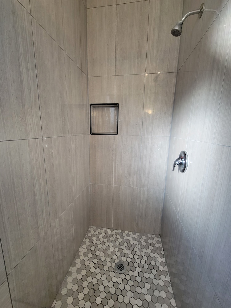 Townhouse Motel - photo 20
