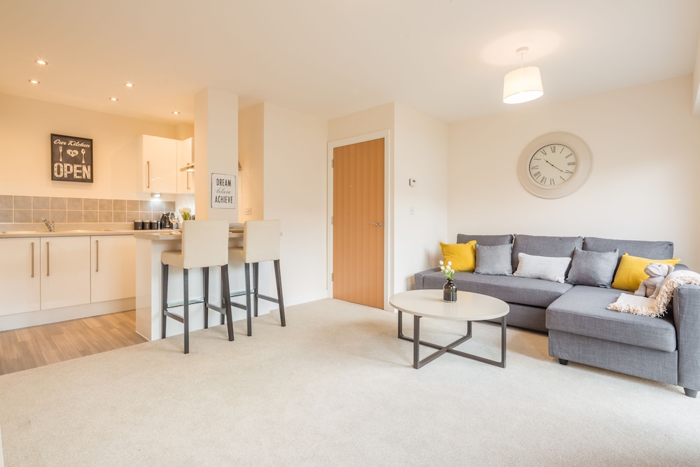 Skyline Luxury Apartments — 4-Star Luxury Hotel in Stevenage, United Kingdom