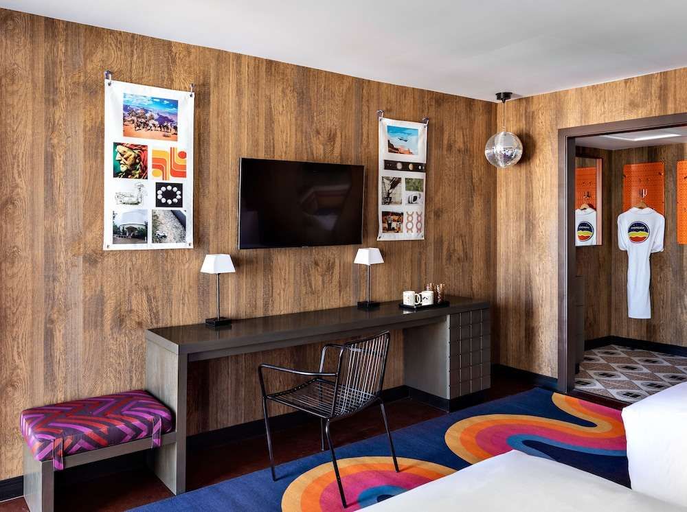 Americana Motor Hotel - photo 24