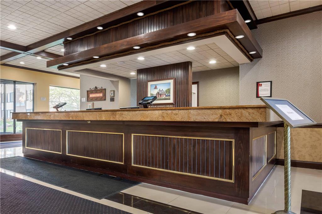 Clarion Hotel Conference Center on Lake Erie - photo 6