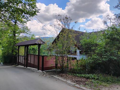 Paradise View - carbon neutral hotel in Brasov