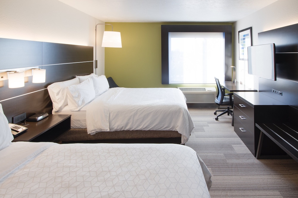 Holiday Inn Express & Suites Worthington by IHG - photo 9